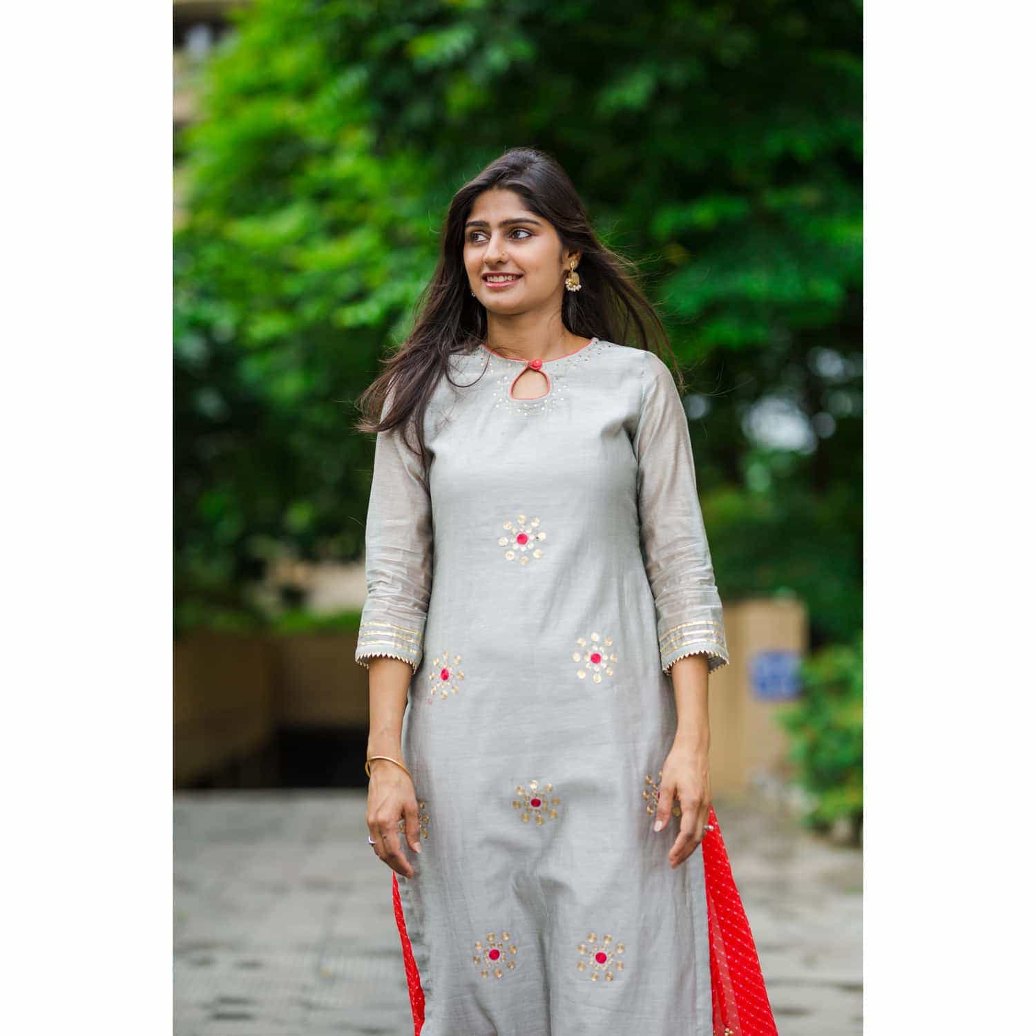 Image for Ws 300 Grey Orang Kurta Close