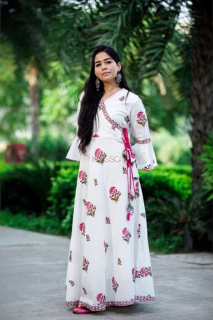 Image for Kusvaa Sr25 White Pink Flower Print Dngrakha Dress Featured