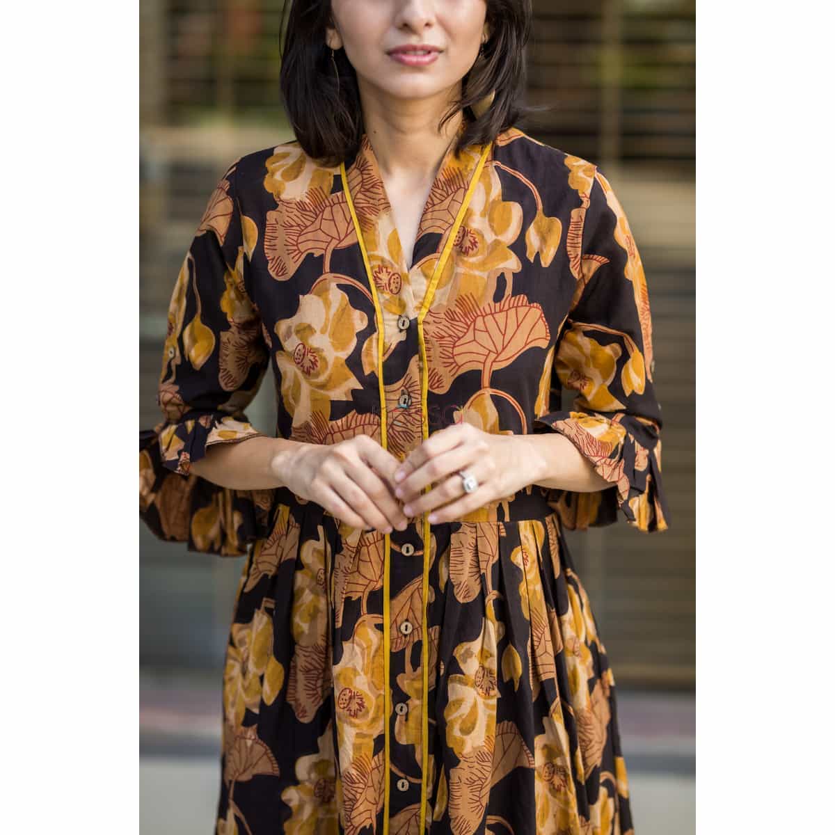 Image for Sr38 Kusvaa Brown Maple Block Print Dress Closeup