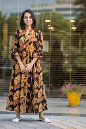 Image for Sr38 Kusvaa Brown Maple Block Print Dress Featured 1