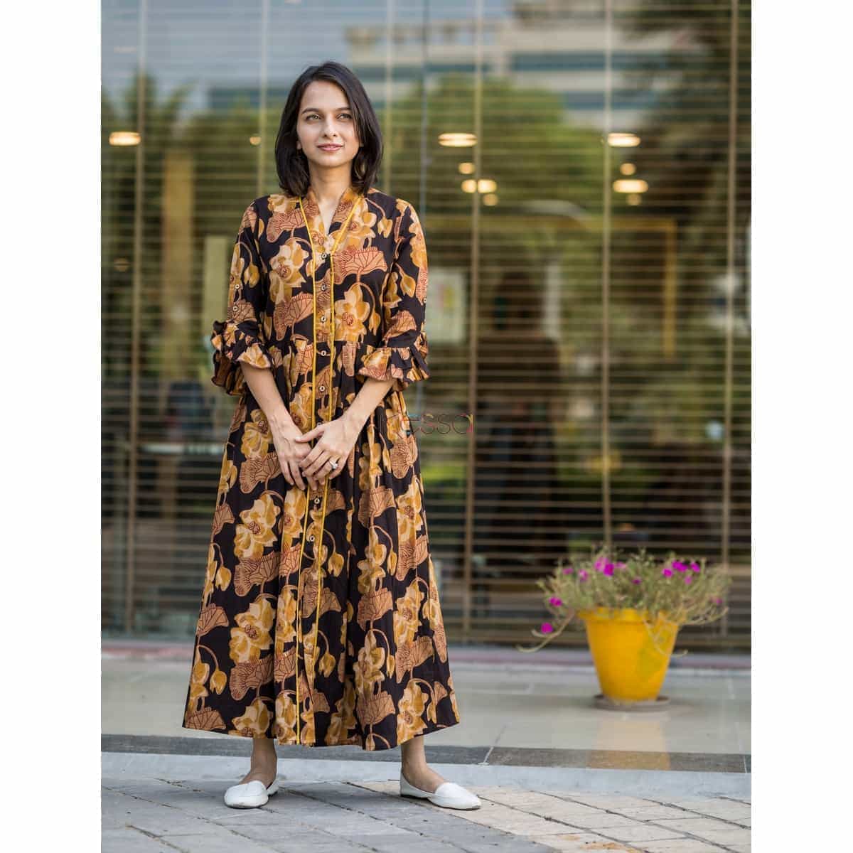 Image for Sr38 Kusvaa Brown Maple Block Print Dress Featured 1
