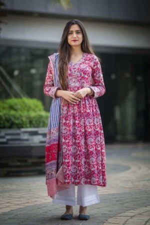 Image for Kusvaa Kusum Kuoj26 Red Blue Kurta With Dupatta Featured