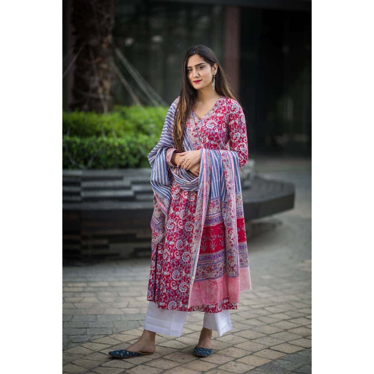 Image for Kusvaa Kusum Kuoj26 Red Blue Kurta With Dupatta Side