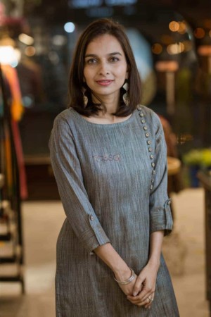 Image for Kusvaa Ws368 Grey Black Bhagalpuri Silk Kurta Closeup
