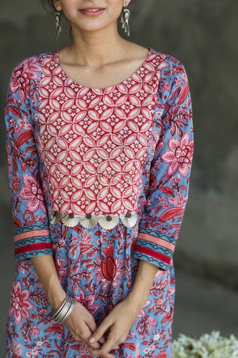 Image for Red Blue Jaal Kurta With Gotta Closeup