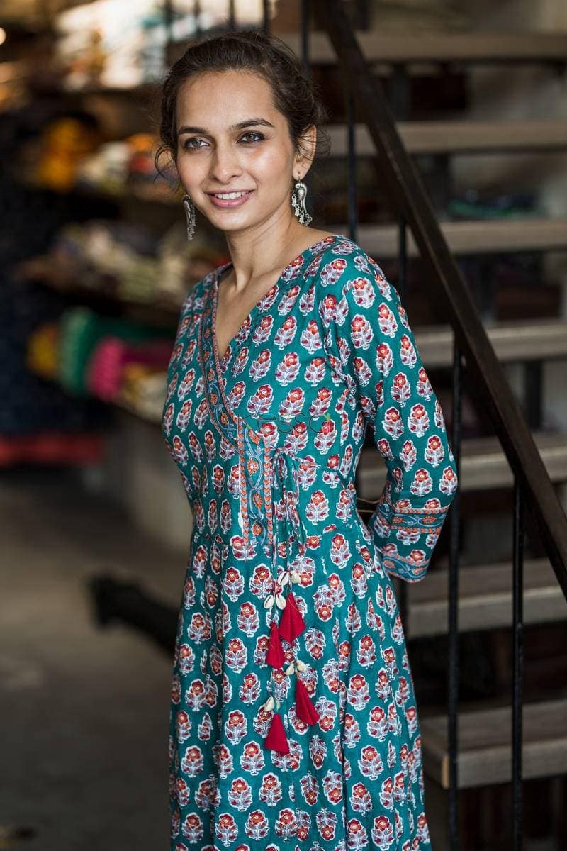 Image for Turquoise Choti Butti Kalidaar Kurta Close Up