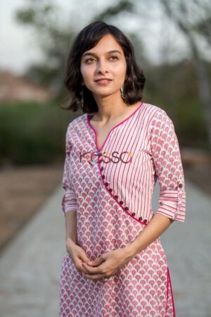 Image for Block Print Pink Kurta Closeup