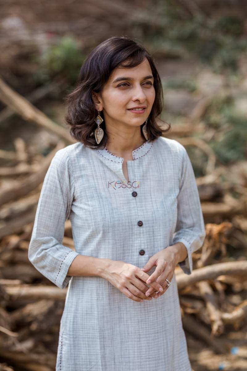 Image for Grey Solid Plain Kurta Closeup