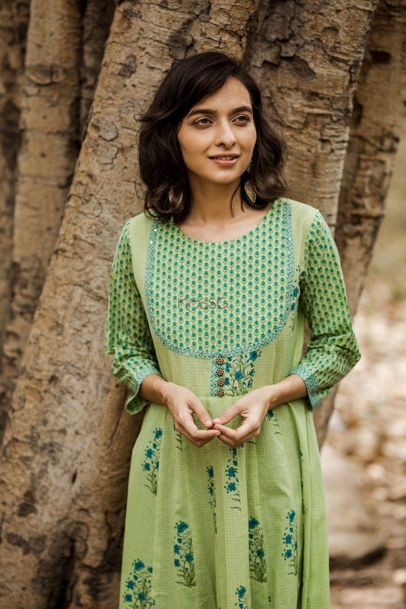 Image for Kalidaar Green Kurtadress Closeup