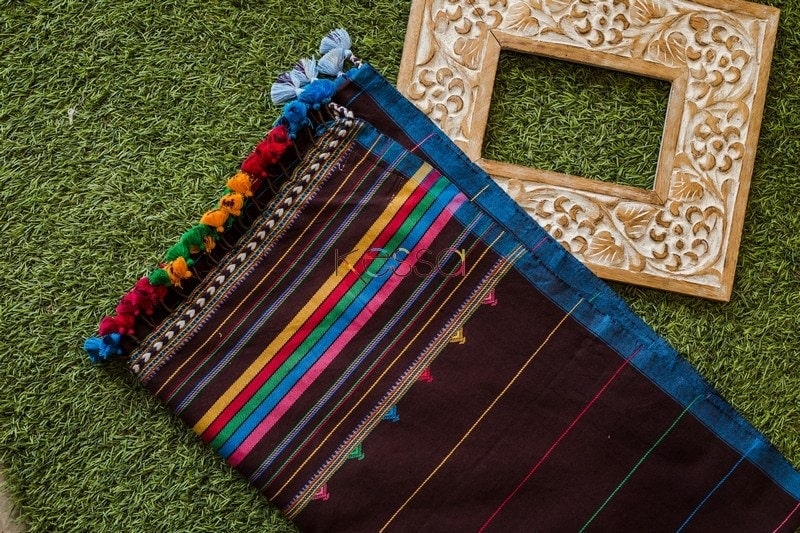 Image for Kusa01 Umber Bhujodi Stole With Tassels Side