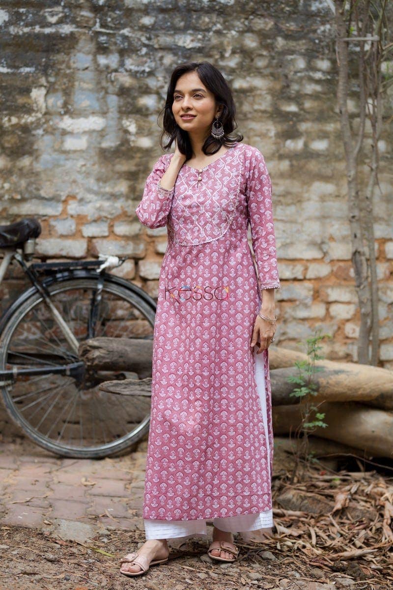 Image for Kusvaa Wa283a Pearly Purple Handblock Straight Fit Kurta Side