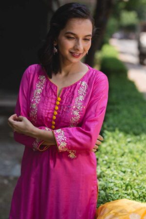 Image for Cotton Silk Pink Kurta Loseup