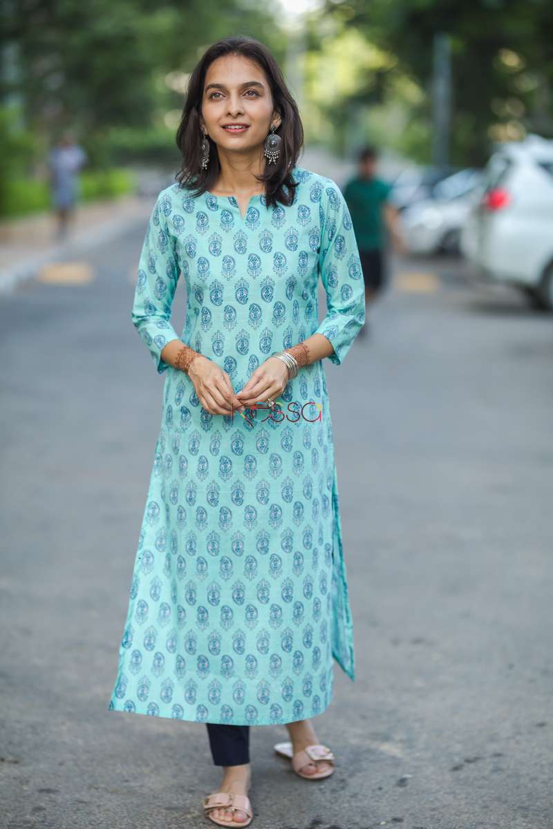 Image for Taf12 Electric Blue Handblock Kurta Front