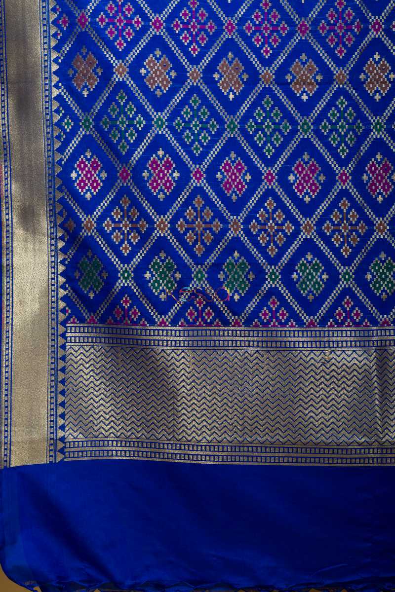 Image for Kusvaa Kudu49 Blue Diamond Jaal Patola Dupatta Closeup
