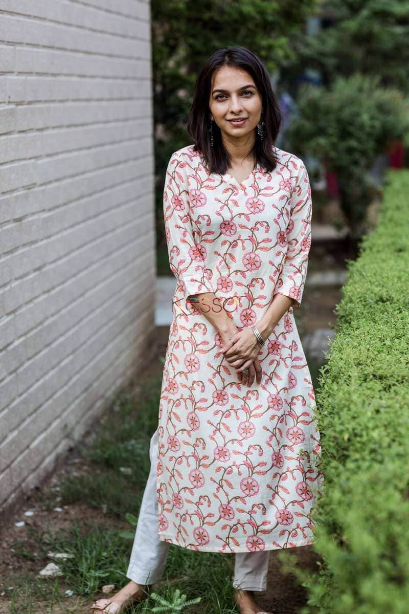 Image for Taf Cream Jaal Regular Kurta Featured