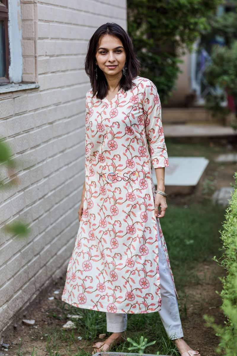 Image for Taf Cream Jaal Regular Kurta Side
