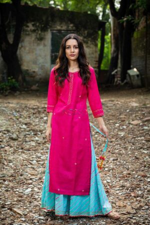 Image for Ws Pink Mahi Silk Sitara Work Straight Kurta Featured