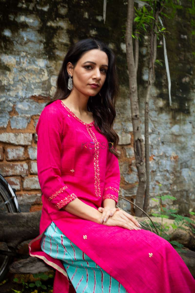 Image for Ws Pink Mahi Silk Sitara Work Straight Kurta Side