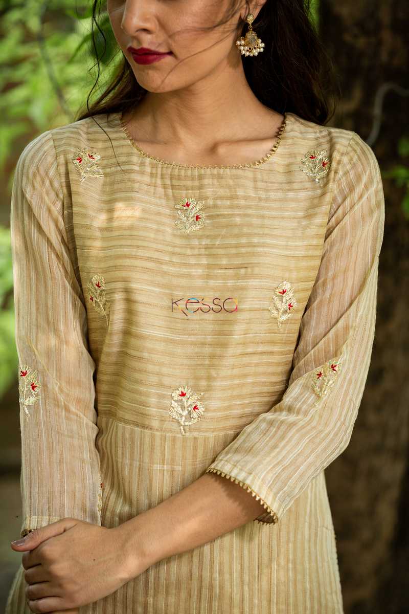 Image for Ws Hazelwood Chanderi Khadi Straight Kurta Closeup