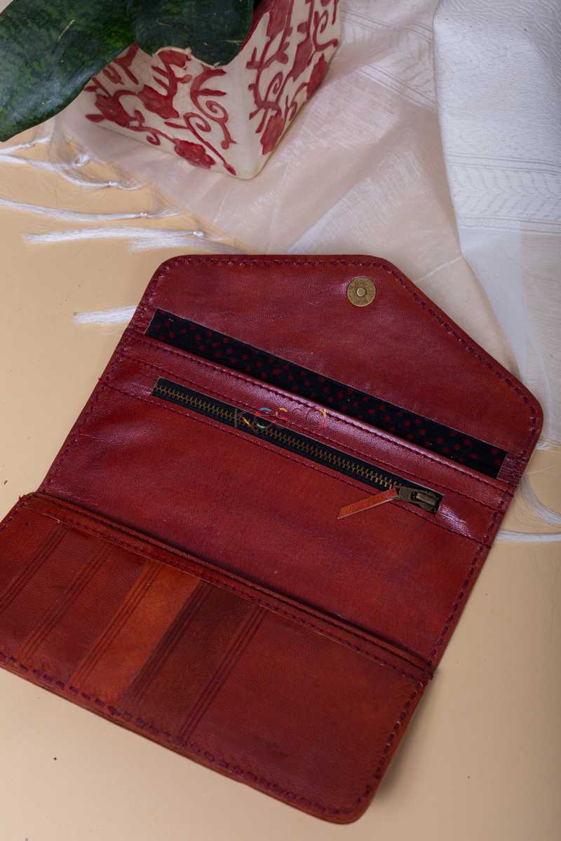Image for Kusvaa Kewa01 Brown Camel Leather Handcrafted Wallet Front