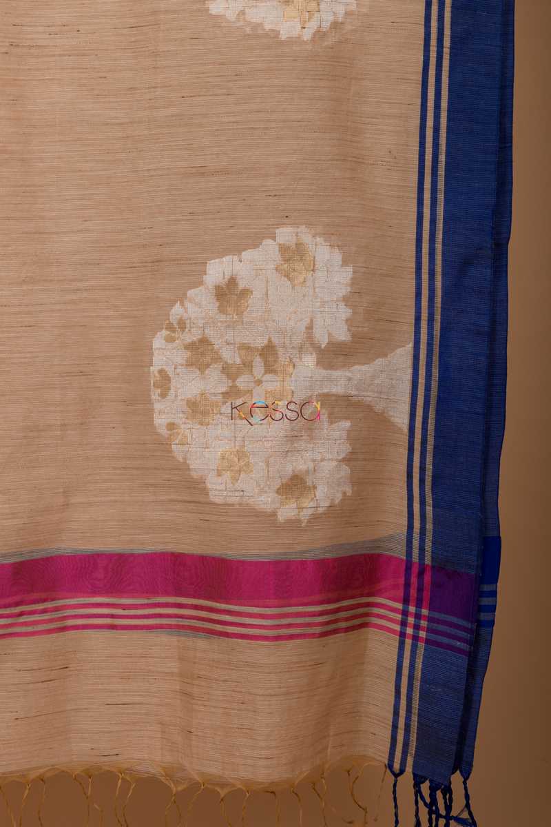 Image for Kusvaa Kudu58 Vraksh Motif Chanderi Weave Dupatta Closeup