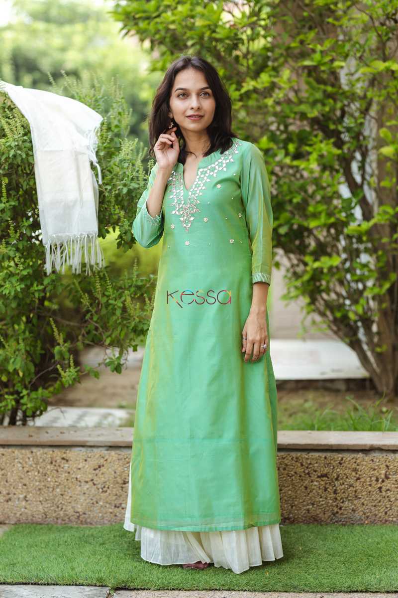 Image for Kusvaa Ws475 Emerald Green Gota Patti Kurta Side