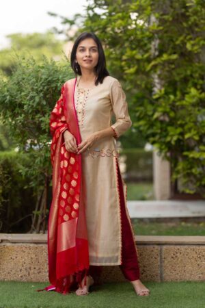 Image for Kusvaa Ws478 Clam Shell Straight Fit Kurta Featured