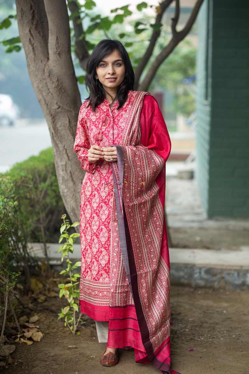 Image for Kusvaa Kuoj94 Flush Mahogany And Cream Pashmina Kurta Dupatta Set Featured