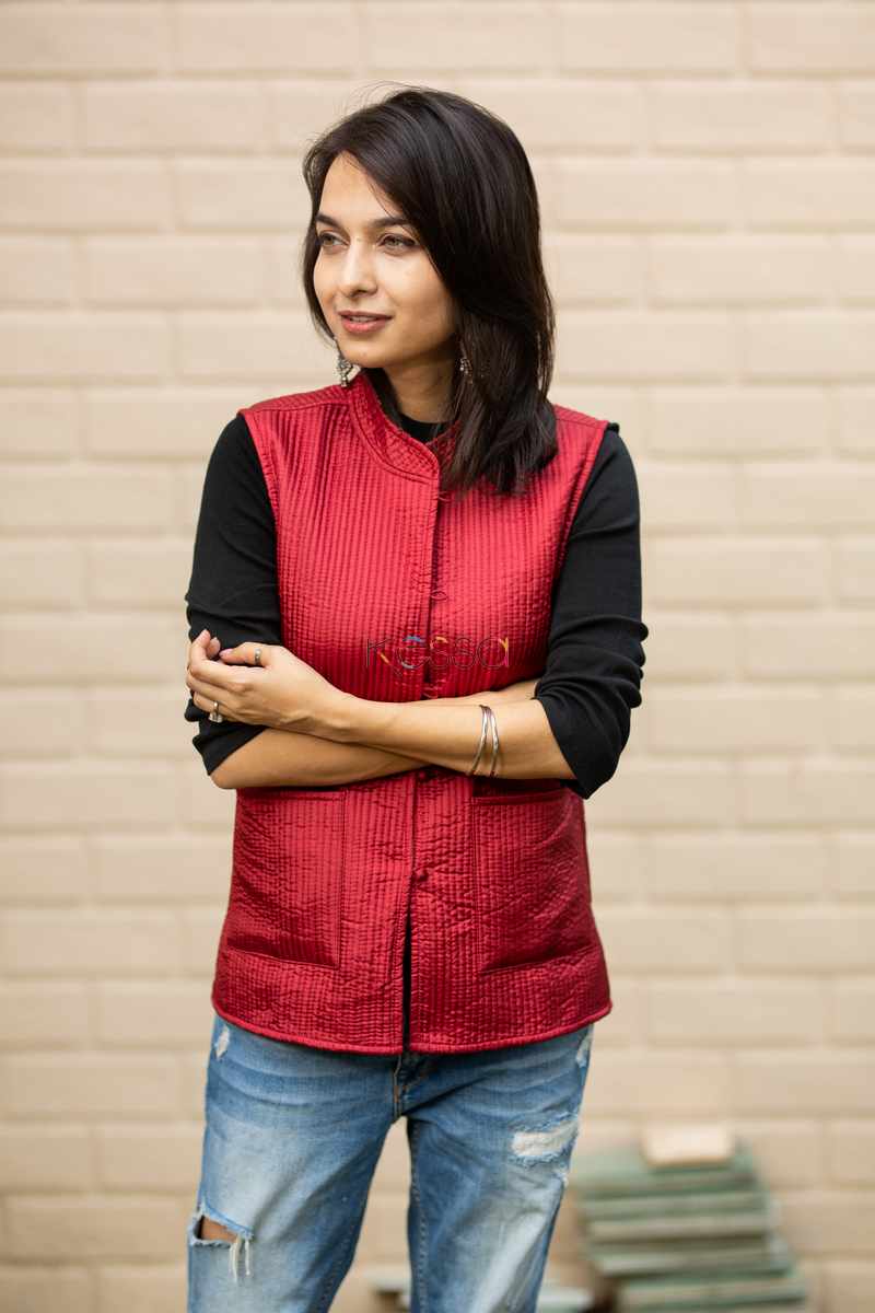 Image for Kusvaa Sj18 Carnation Red And Blue Silk Half Jacket Featured 2