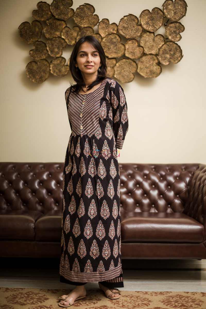 Image for Kusvaa Wa297a Black And Blue Ajrakh Kurta Pant Set Side 2