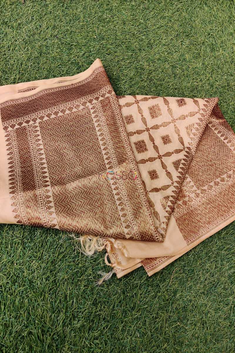 Image for Kusvaa Kudu67 Dark Zari Jaal Stripe Cream Dupatta Featured