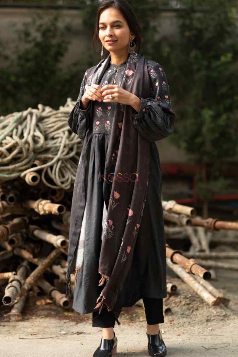 Image for Kusvaa Kuoj100 Fuscous Gray A Line Semi Pashmina Kurta Stole Set Front 2