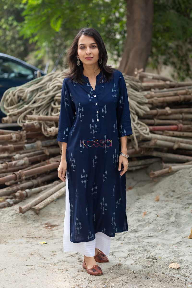 Image for Kusvaa Taf16 Cloud Burst Blue And White Kurta Front