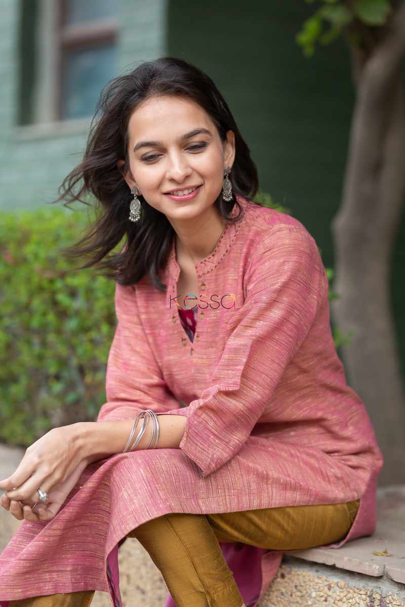 Image for Kusvaa Ws493 Petite Orchid Khadi Silk Kurta Sitting