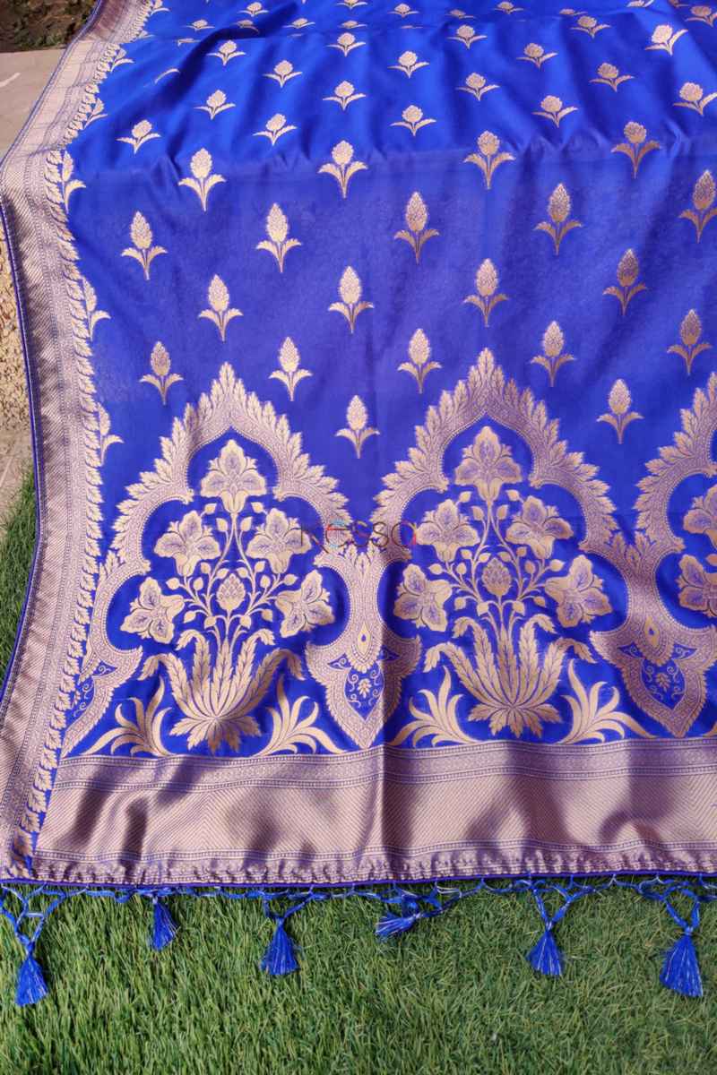 Image for Kusvaa Kudu63 Royal Blue Banarsi Jaal Dupatta Closeup