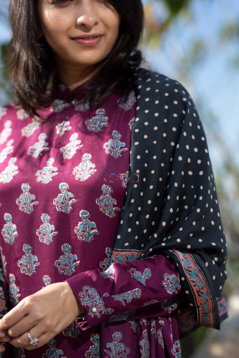 Image for Kusvaa Kuoj105 Camelot Purple Modal Silk Ajrakh Print Kurta Dupatta Set Closeup