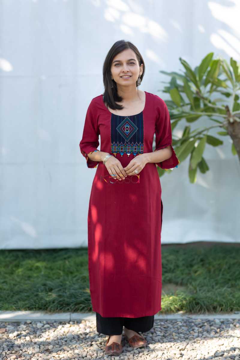 Image for Kusvaa Ws508 Merlot South Cotton Kurta With Hand Embroidery Patch Front 2