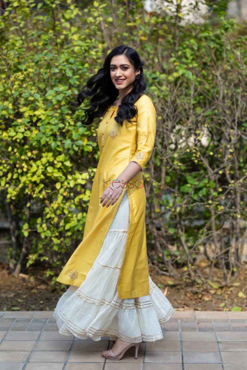 Image for Kusvaa Ws509 Old Gold Pure Silk Kurta Side