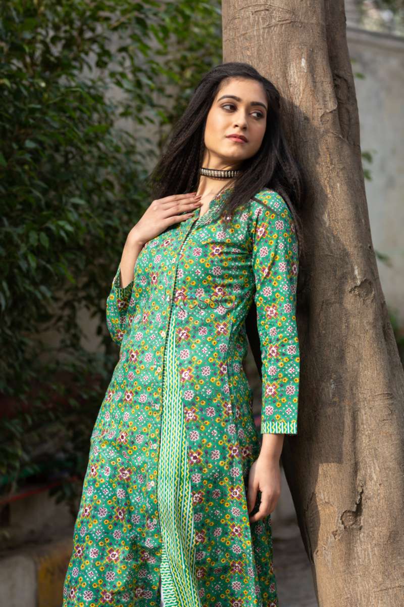 Image for Kusvaa Wsr85 Patola A Line Kurta Closeup 2