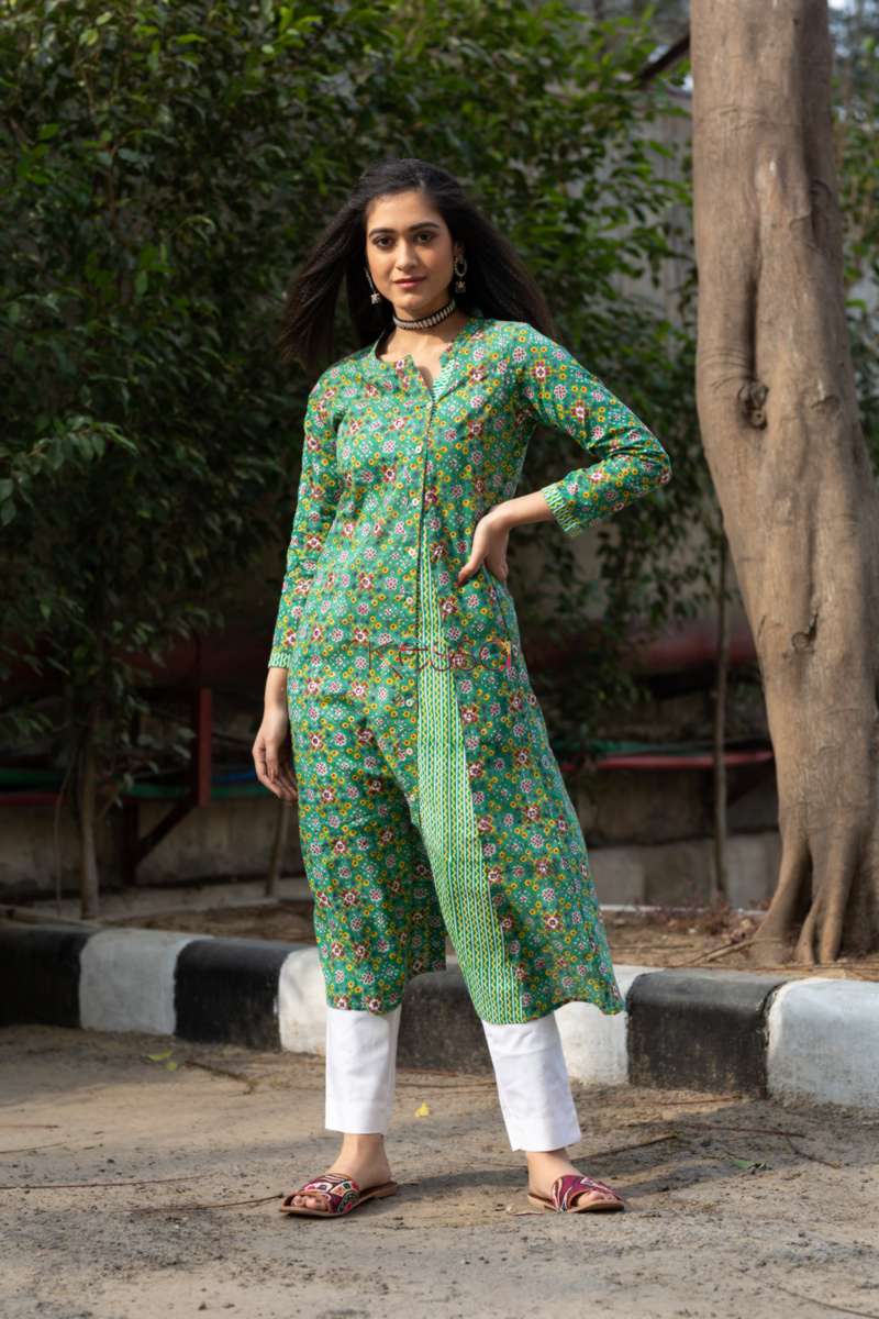 Image for Kusvaa Wsr85 Patola A Line Kurta Front