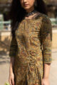Image for Ws530 Kusvaa Tie Up Kalamkari Print Kurta Closeup