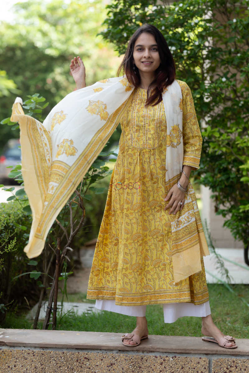 Image for Kusvaa Kuoj117 Celery Jaal Block Print Kurta Dupatta Set 5