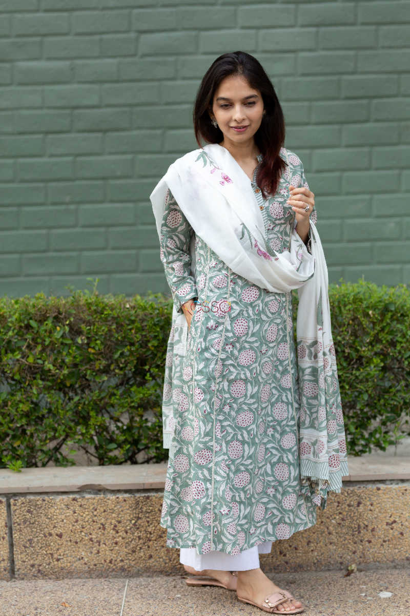 Image for Kusvaa Wsr92 Sublime Green Kurta Dupatta Set 2
