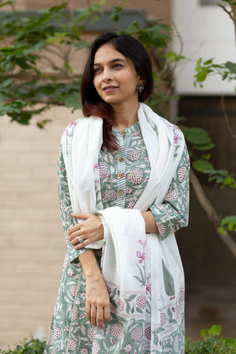 Image for Kusvaa Wsr92 Sublime Green Kurta Dupatta Set 7