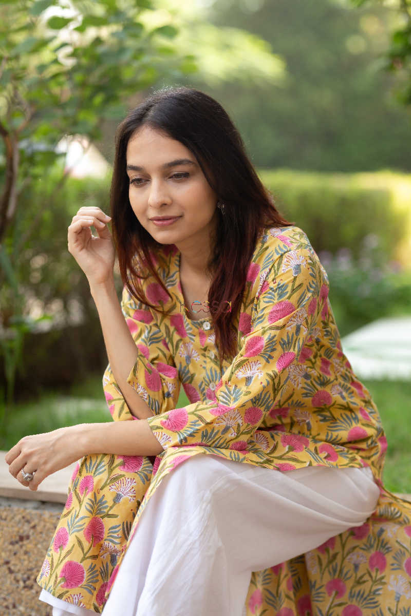 Image for Kusvaa Wsr93 Bumble Bee And Rose Pink Hand Block Print Kurta 6