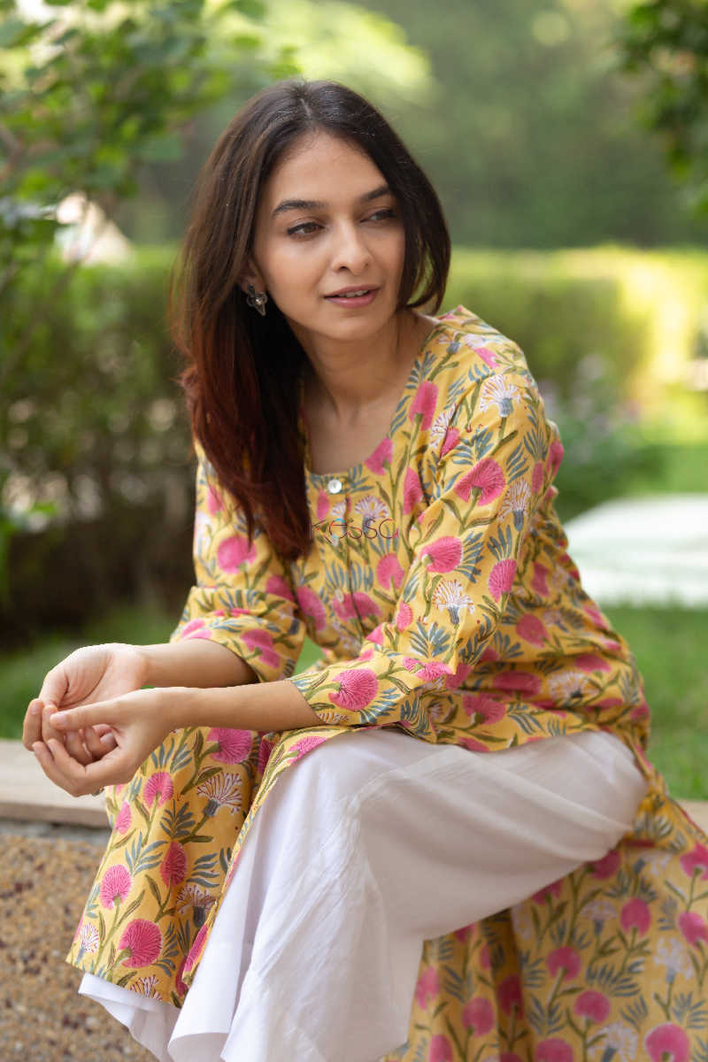 Image for Kusvaa Wsr93 Bumble Bee And Rose Pink Hand Block Print Kurta 7