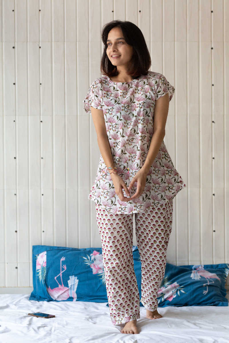 Image for Kusvaa De06 Copper Rose And White Jammies Set Featuered 1