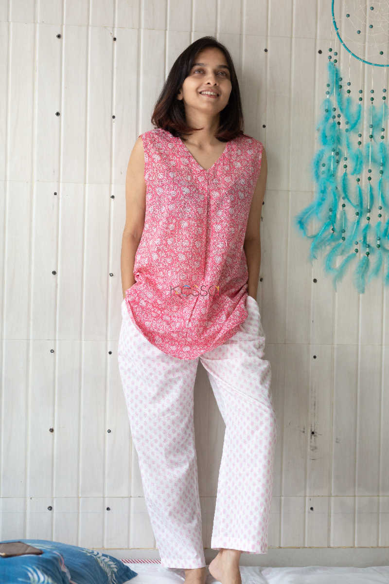 Image for Kusvaa De08 Cavern Pink Jammie Set Look4