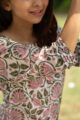 Image for Kusvaa De09 Tosca Pink And White Jammie Set Closeup