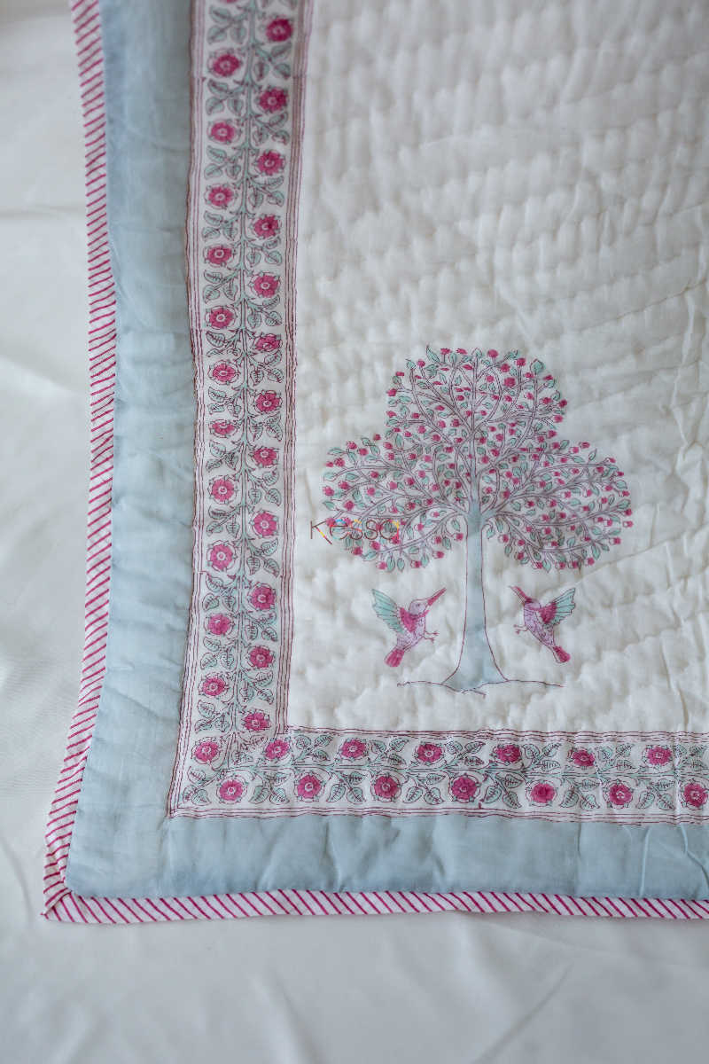 Image for Kusvaa Kaq14 Empress Pink Tree Block Double Bed Quilt Closeup